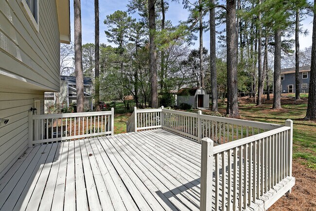 Building Photo - 614 Mephisto Cir
