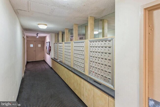 Building Photo - 11801 Rockville Pike