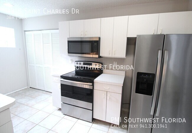 Building Photo - 4218 St Charles Dr