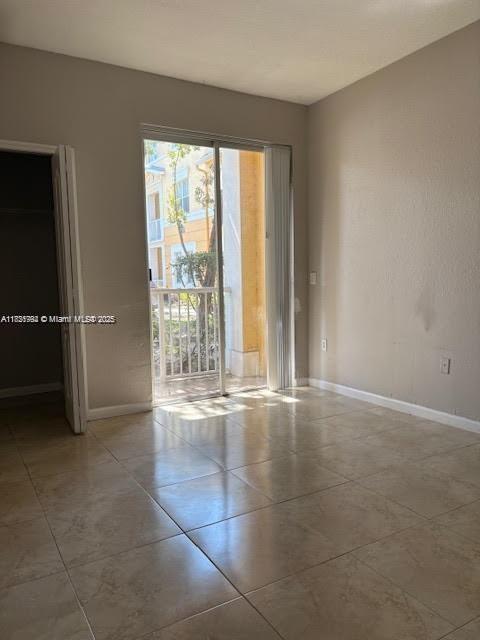 Building Photo - 2111 Shoma Dr