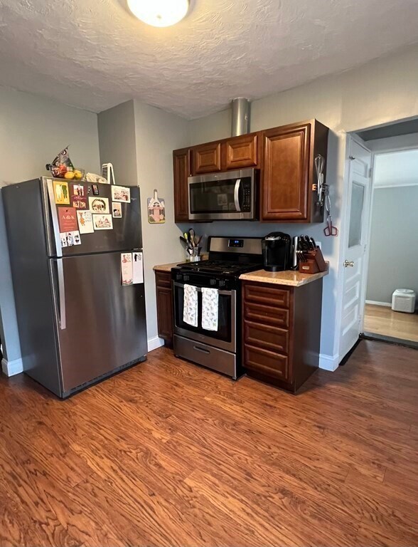 Building Photo - 28 Gordon St