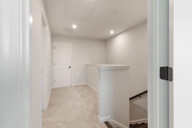 Building Photo - One Month Free Move In Special! Beautiful Grant Park Townhome Directly on the Atlanta BeltLine w/...