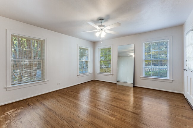 Building Photo - 4501 Fairway Ave
