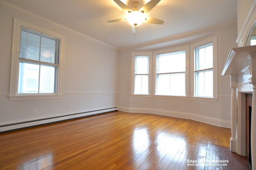 Building Photo - 47 Aldie St