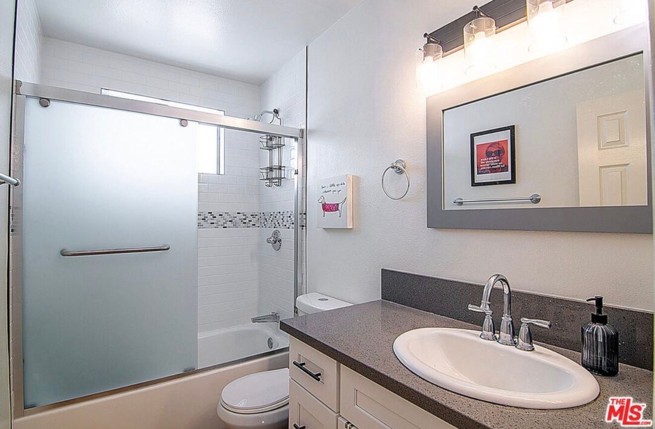 Building Photo - 4358 Mammoth Ave