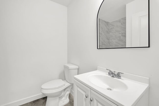 Building Photo - 2855 Choctaw Ave