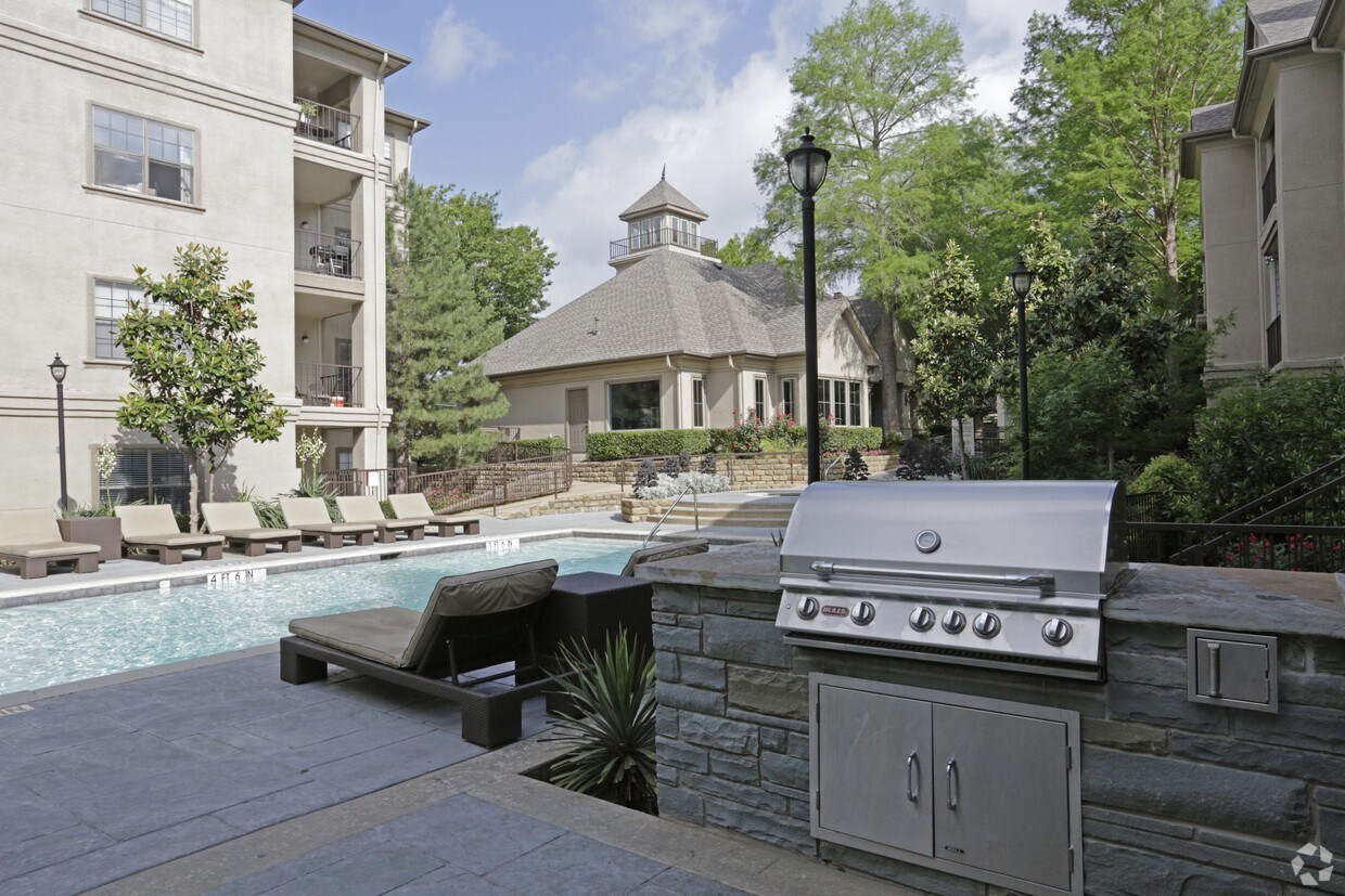 Hyde Park At Montfort Dallas Tx Apartment Finder