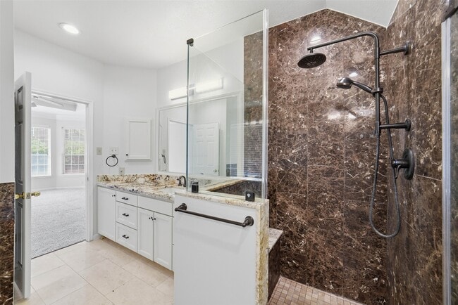 Building Photo - 4003 Bountiful Crest Ln