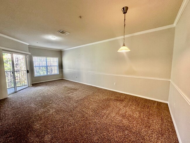 Building Photo - Mosaic 2533