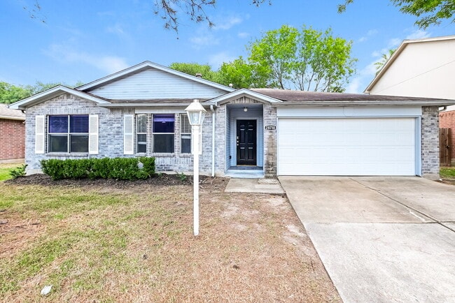 Building Photo - 28710 Raestone St
