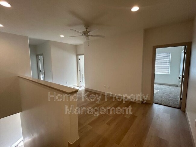 Building Photo - 960 Heritage Dr