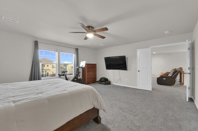 Building Photo - 4371 Prairie Agate Dr