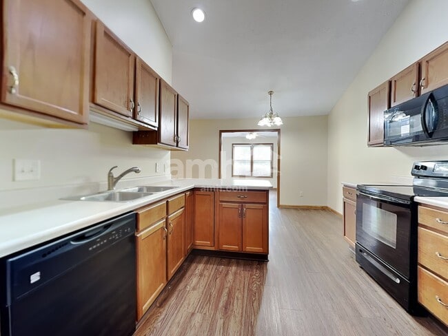 Building Photo - 517 Stone Path Ct