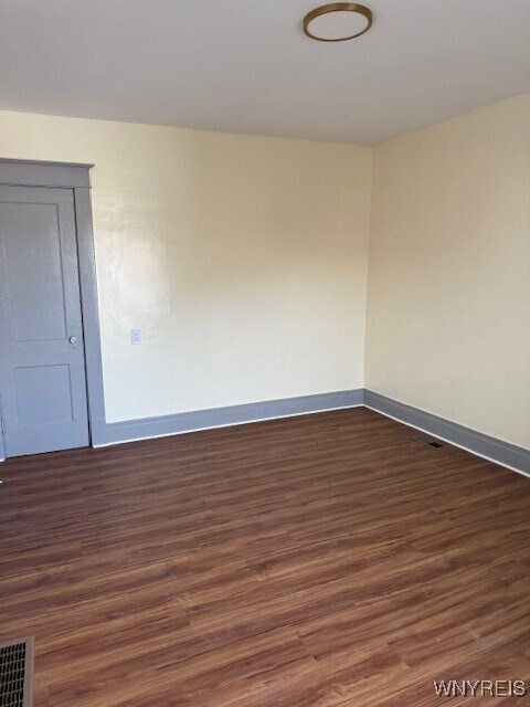 Building Photo - 2255 Genesee St