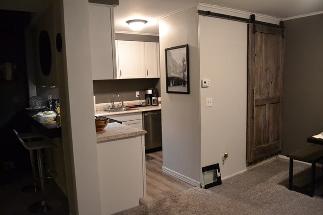 Building Photo - 8914 Trotter Lane # A