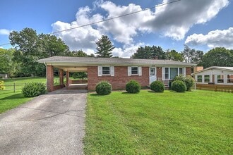 Building Photo - 208 Hogan Ave