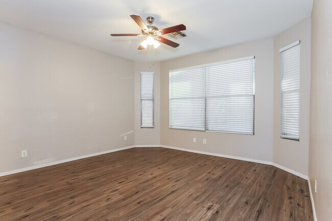 Building Photo - 3139 W Pollack St