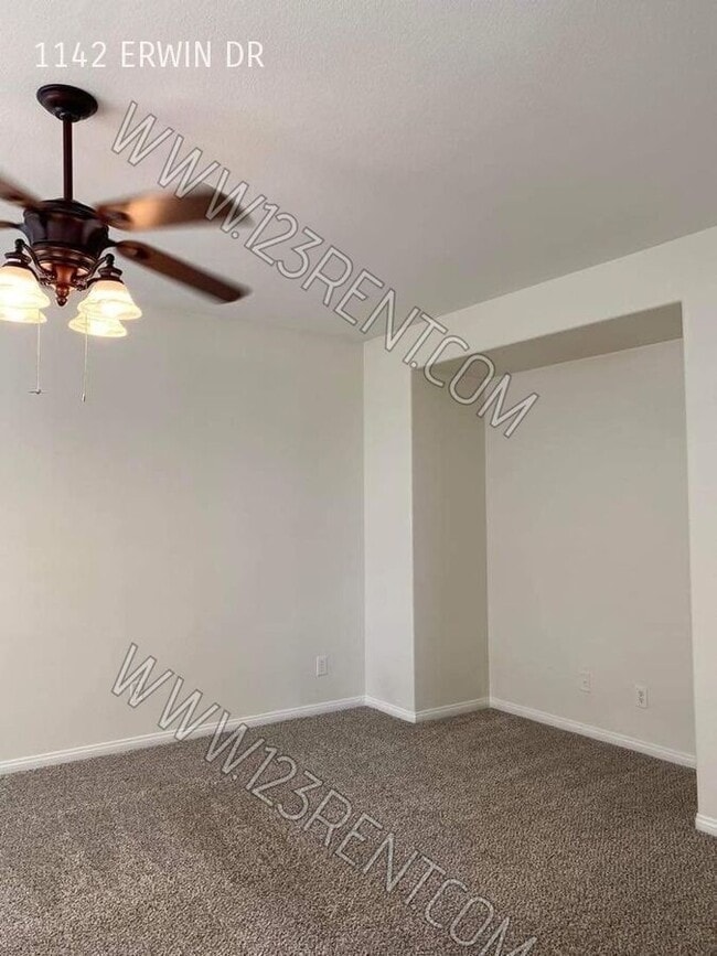 Building Photo - 1142 Erwin Dr