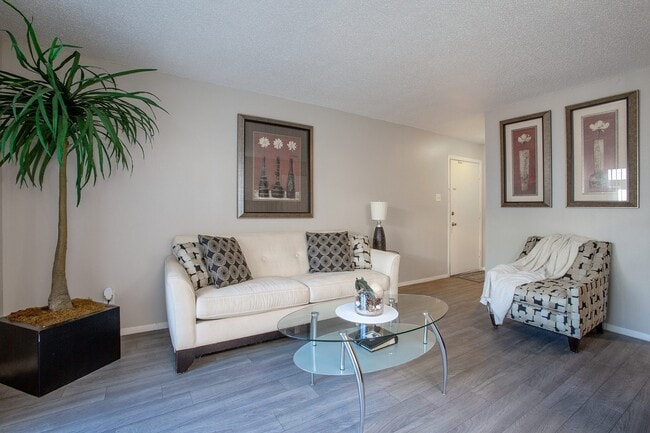 Building Photo - Encanto Lofts Apartments