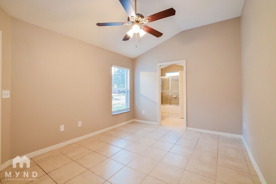 Building Photo - 2430 Princeton Ave