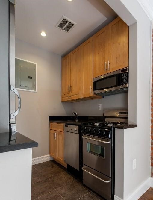 Building Photo - 153 Rivington St