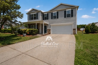 Building Photo - 3914 SE Jack Pine Ct