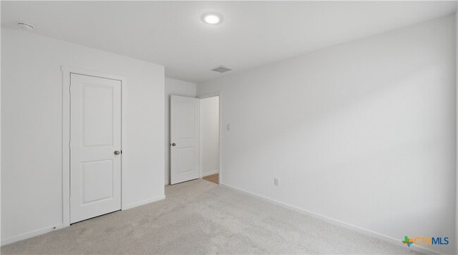 Building Photo - 1621 Pile Trl