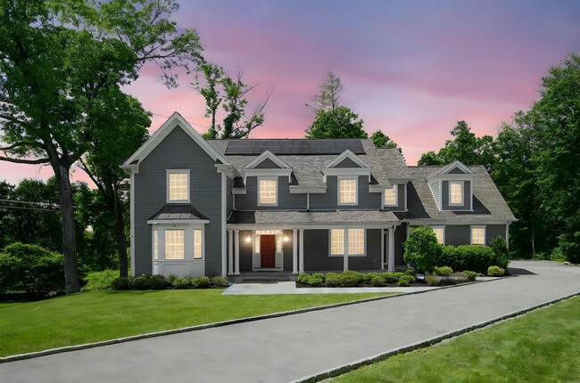 Primary Photo - 22 Robbins Rd