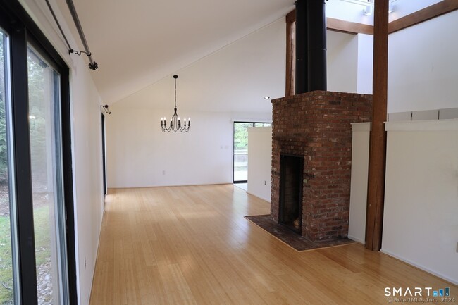 Building Photo - 3 Edgewood Cir