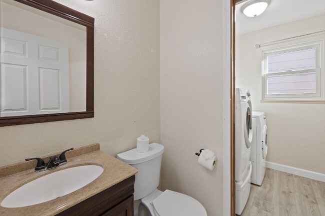 Building Photo - Spacious 6-Bedroom / 3.5-Bath Home — Great Location + Solar Savings!