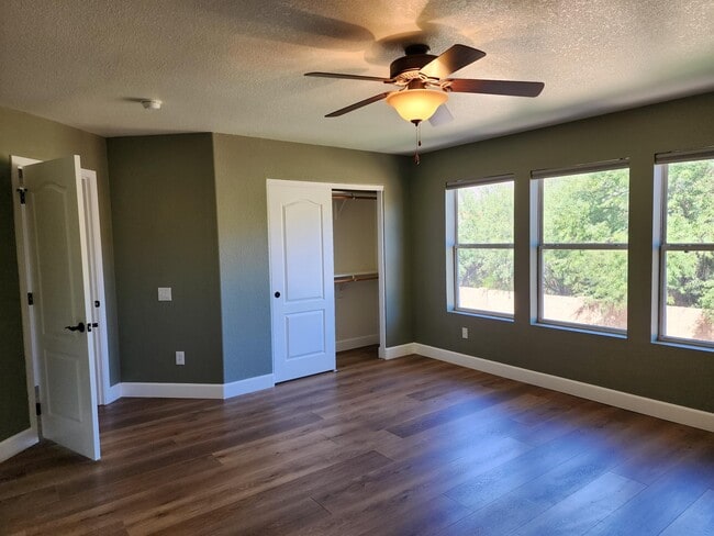 Building Photo - 7775 E Castle Valley Way