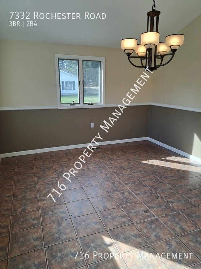 3 Bedroom 2 FULL Bathroom House available 7332 Rochester Rd