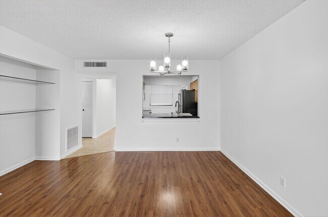 Building Photo - 1850 Homewood Blvd