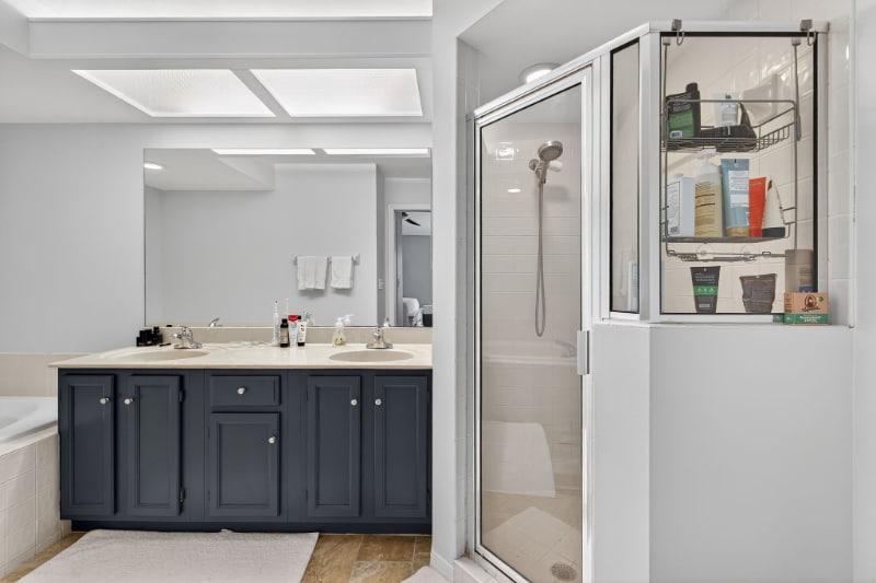 Building Photo - 3874 Darston St