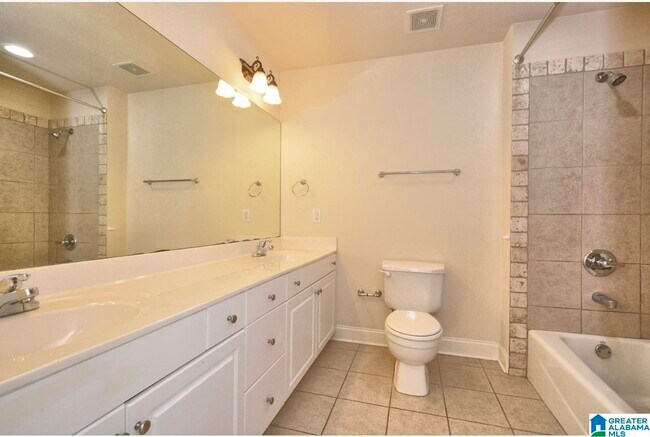Building Photo - 107 Castlehill Dr