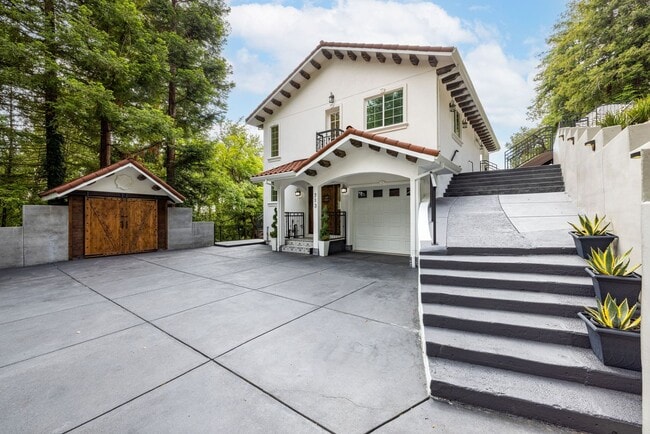 Building Photo - Coming Soon~ Private Wine Country Estate Retreat....