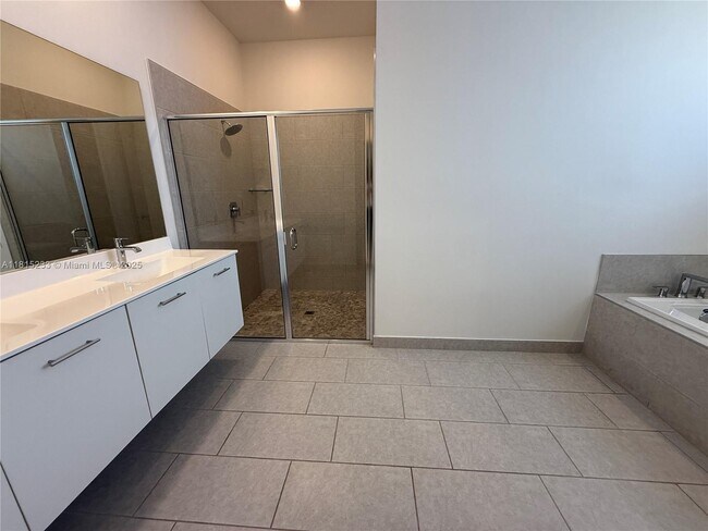 Building Photo - 17494 SW 41st St