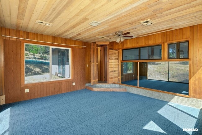 Building Photo - Soulful Mountain Sanctuary in Ashland - Av...