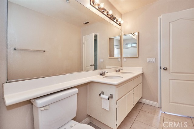Building Photo - 75 Windward Way