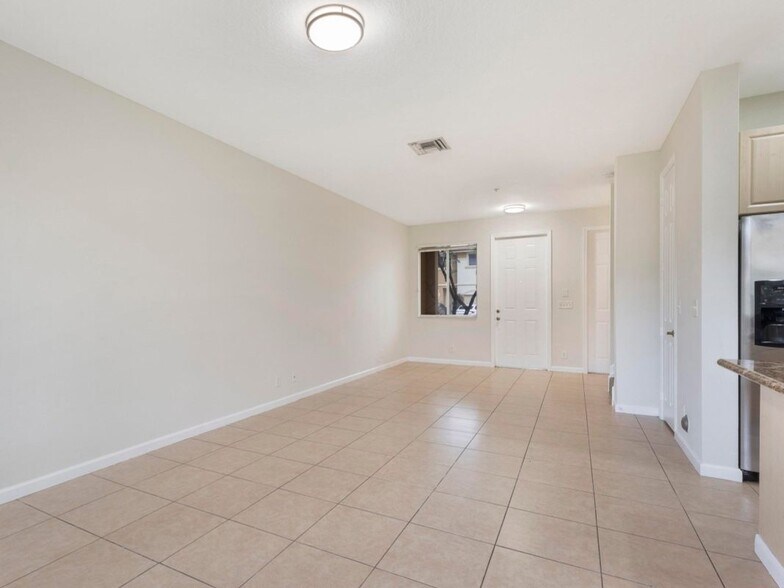 Building Photo - 4282 Berkshire Wharf Dr