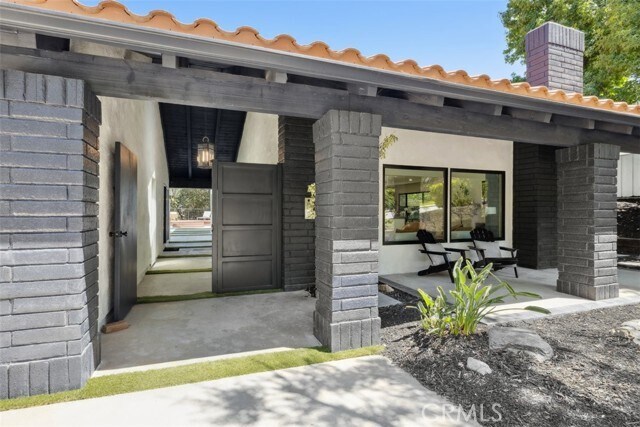 Building Photo - 4360 Park Alisal