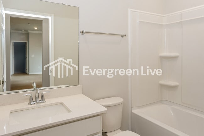 Building Photo - 303 Pond Spg Dr