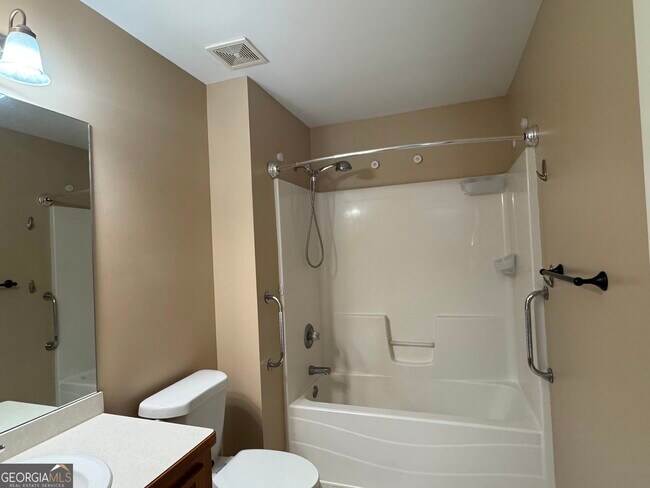 Building Photo - 106 Cypress Ct