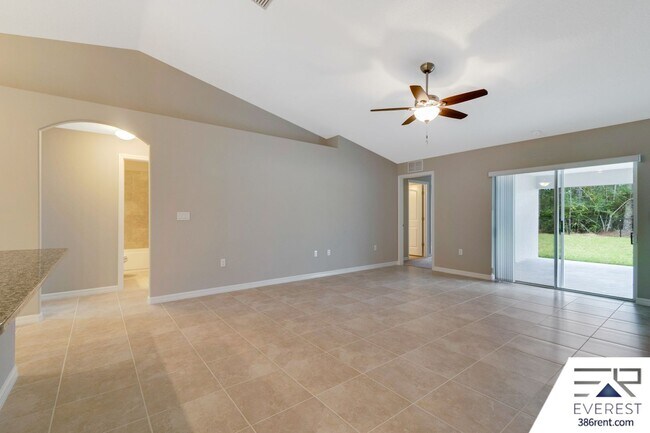 Building Photo - FULLY FENCED 4/3/2 IN DESIRABLE SEMINOLE WOODS