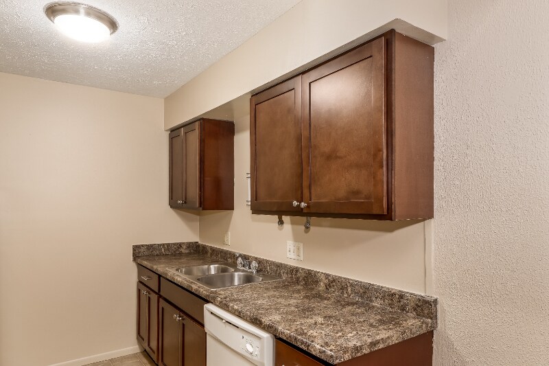 Building Photo - 4668 Talmadge Rd