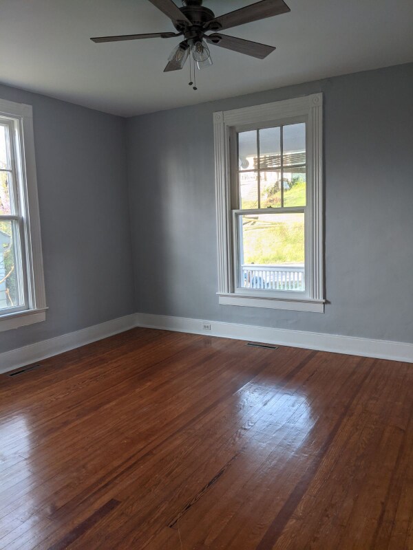 Building Photo - 223 N Jefferson St