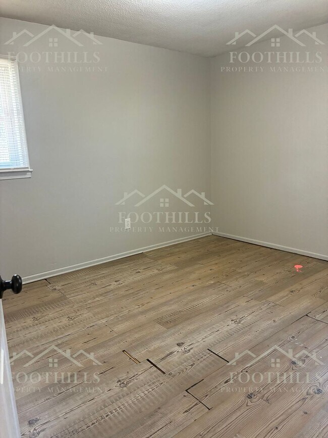 Building Photo - 136 Muirhead Rd