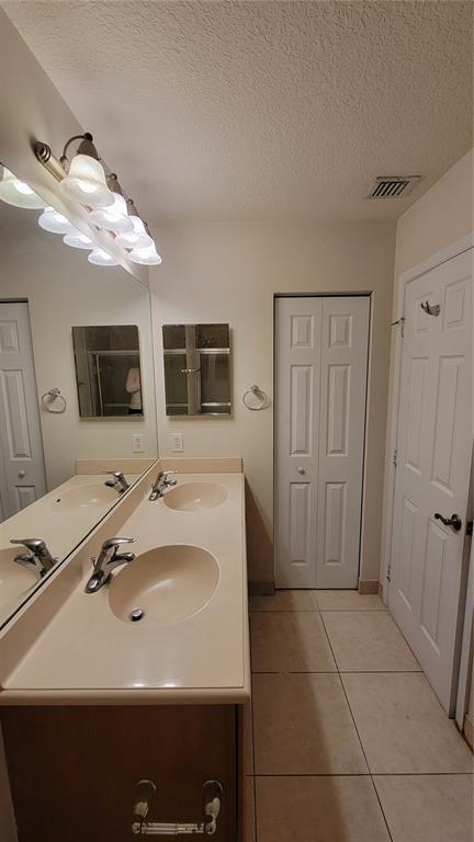 Building Photo - 5923 Manchester Way