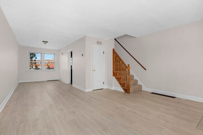 Building Photo - Charming 3-Bedroom Home with 1.5 Baths