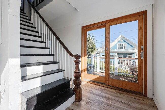 Building Photo - WINTER RENTAL: Painters Perch on Rocky Neck